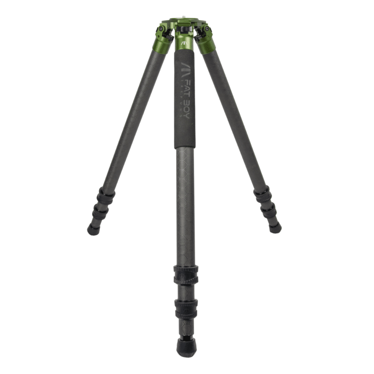 A tripod with three legs and two feet.