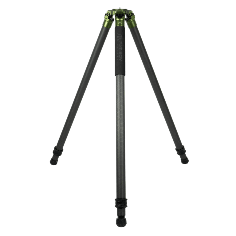 A tripod with three legs and two feet.